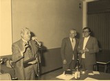 1981, premiazion de-a gara de poesia con o scindaco Carlo Zanelli